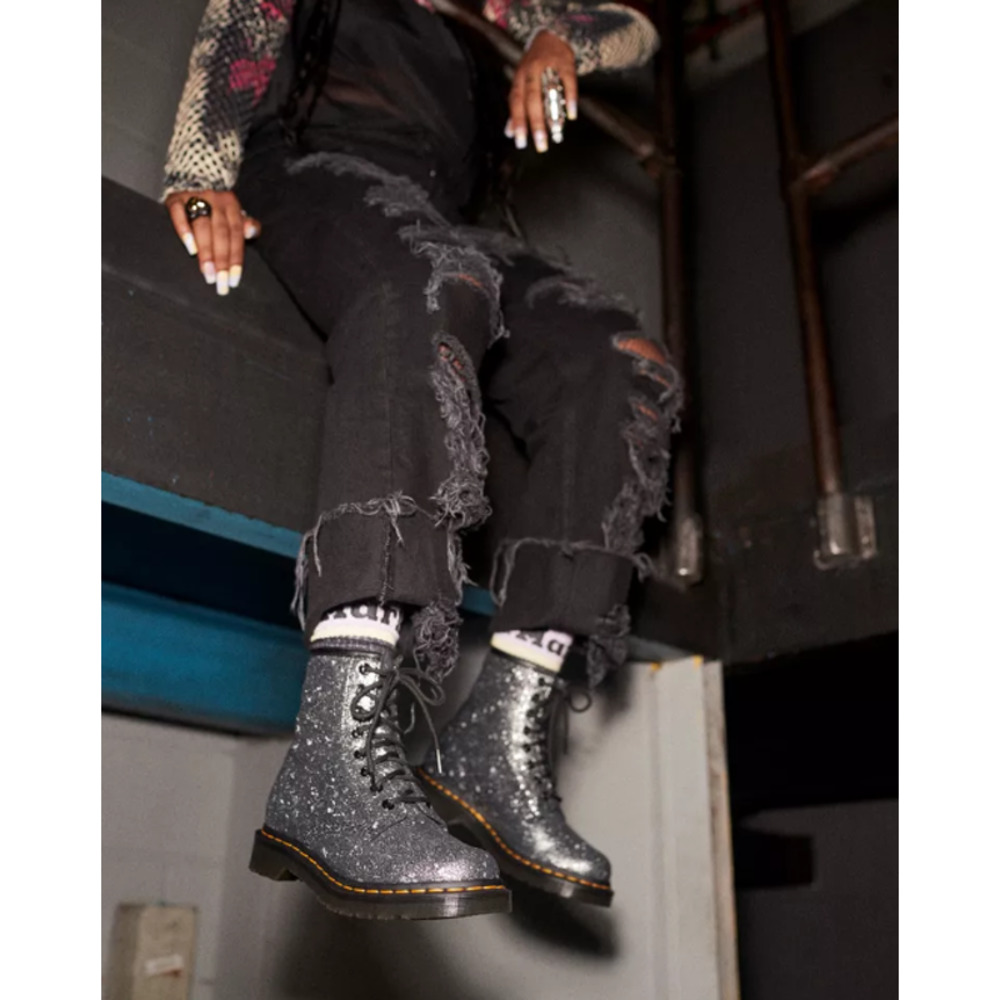 DR. MARTENS 1460 METALLIC SPLATTER SUEDE LACE UP BOOTS Size 8 - Picture 6 of 7